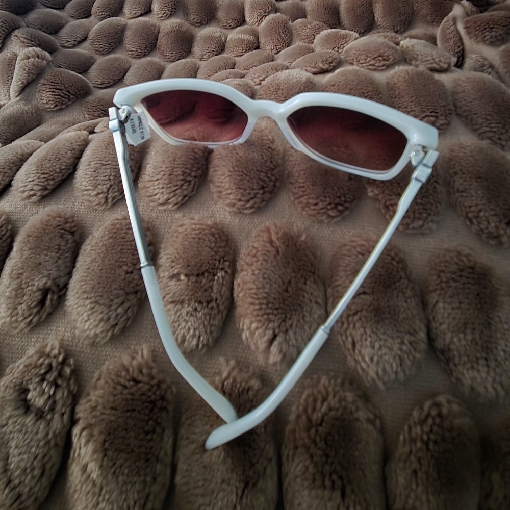 Brighton Mingle Sunglasses Pear White, Authentic No Box - Picture 5 of 9